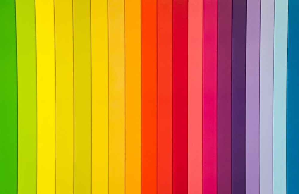 Hoe ontstaan regenbogen en waarom hebben ze kleuren?